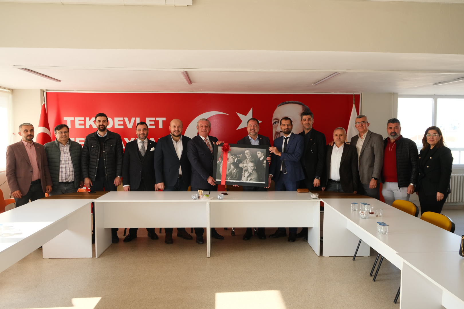 Menemen Ticaret Odası'ndan Menemen Ak Parti İlçe Başkanlığına Ziyaret